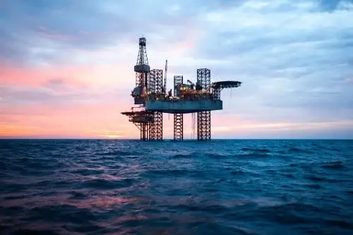 stunning-image-oil-rig-platform-in-sea